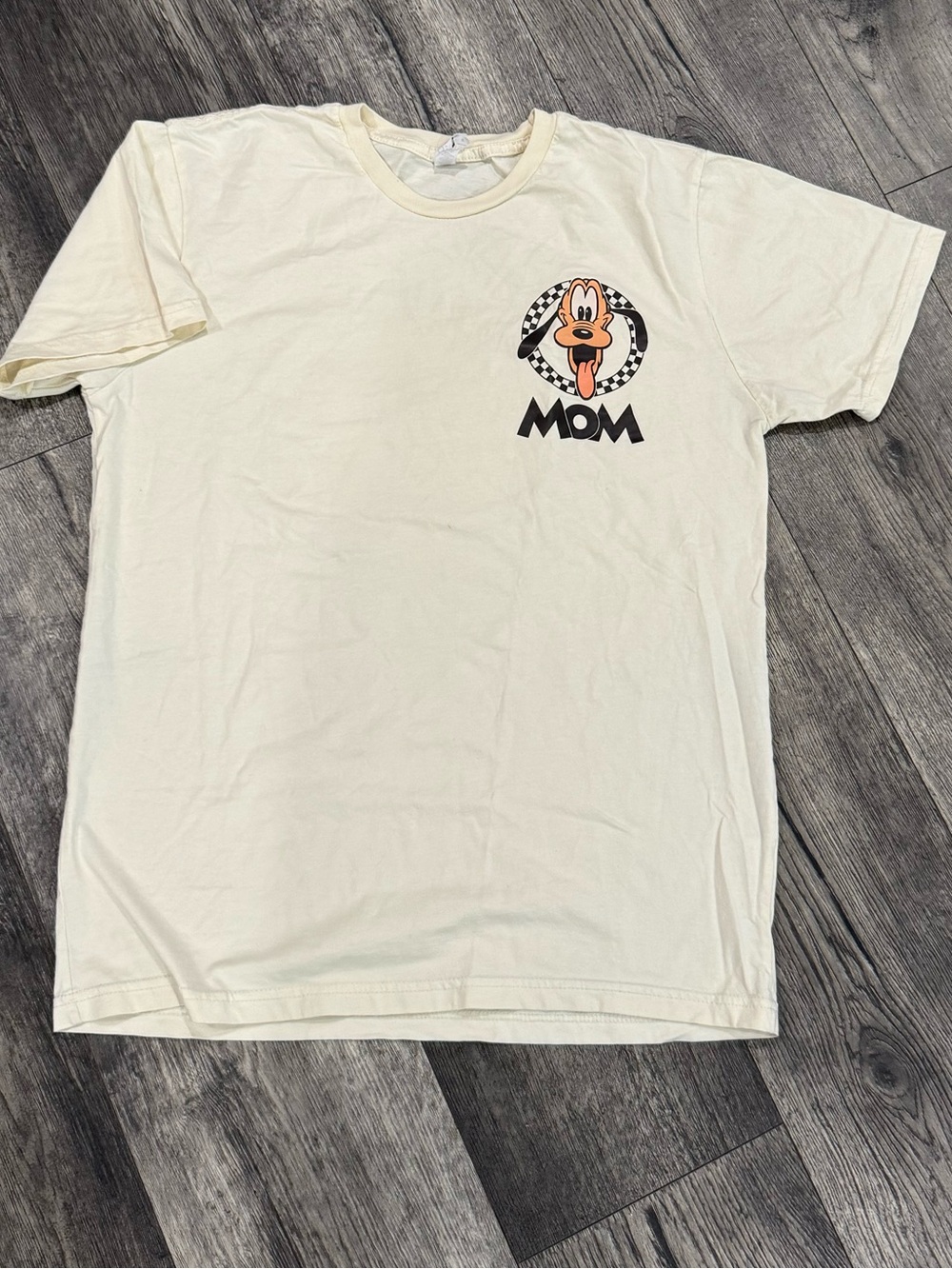 Disney MOM shirt